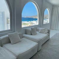 รูปภาพถ่ายที่ Mykonos Bay Hotel โดย Reema เมื่อ 7/28/2023