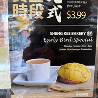 Photo taken at Sheng Kee Bakery by Leonardo Tiberius ⛵ on 7/4/2023