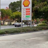 Photo taken at Shell by Leonardo Tiberius ⛵ on 12/12/2019