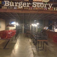 4/29/2013 tarihinde Nevzatziyaretçi tarafından Burger Story'de çekilen fotoğraf