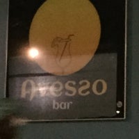 รูปภาพถ่ายที่ Avesso Bar โดย Edinaldo A. เมื่อ 2/2/2016
