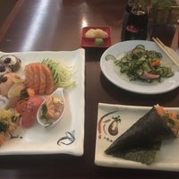 Photo taken at Hakka Sushi by Camila Marcia C. on 5/7/2018