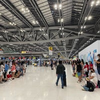 Photo taken at Departures / Check-in Hall by bhfdwckkpu on 12/11/2022
