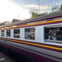 Photo taken at สถานีรถไฟคลองตัน (Khlong Tan) SRT3009 by bhfdwckkpu on 12/7/2022