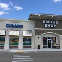 4/15/2017にGregory C.がBonita Smoke Shopで撮った写真