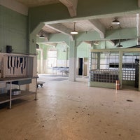 Photo taken at Alcatraz Cellhouse Dining Hall by Liliii on 11/3/2022