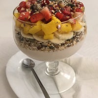 3/22/2018 tarihinde Emma K.ziyaretçi tarafından Veganeats'de çekilen fotoğraf