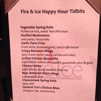 Photo prise au Fire and Ice Restaurant, Bar, &amp; Lounge par Catalina R. le11/30/2013