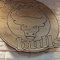 Photo taken at Pizza Bulls by Dave 🇹🇷 on 5/15/2022