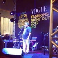 Photo taken at Vogue Fashion&amp;#39;s Night Out by Denise L. on 9/18/2013