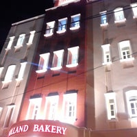 Review Holland Bakery