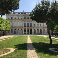 Photo taken at Jardin des Archives Nationales by Kristinn H. on 5/19/2018