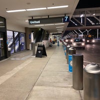 United Airlines Terminal 7 United Airlines Check-In - West Los Angeles - Terminal 7