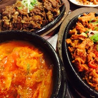 Photo taken at Red Pig Korean Restaurant (빨간돼지 한국식당) by Eithanda H. on 11/4/2014