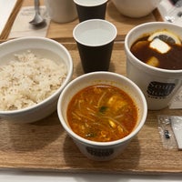 Photo taken at Soup Stock Tokyo by サンバ 松. on 12/30/2021