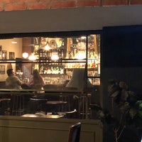 รูปภาพถ่ายที่ Oliveria Cocktail Bar โดย Hector Andres B. เมื่อ 6/12/2021