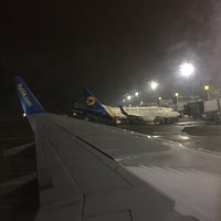 Photo taken at Gate D6 by Дашка К. on 2/18/2017