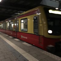 Photo taken at Platform 7/8 by Andreas S. on 1/5/2017