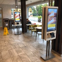 Photo taken at McDonald&amp;#39;s by Nate F. on 10/27/2019