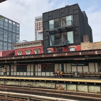 Photo taken at MTA Subway - Myrtle Ave/Broadway (J/M/Z) by Nate F. on 7/20/2019