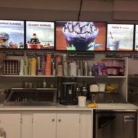 Photo taken at Carvel Ice Cream by Nate F. on 2/11/2017
