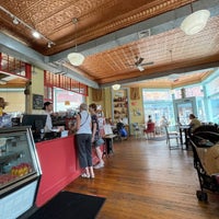 Foto tirada no(a) Peekskill Coffee House por Nate F. em 7/20/2021