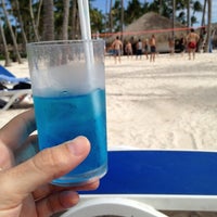 11/23/2012 tarihinde Nate F.ziyaretçi tarafından Celeste Bar Playa Club Med Punta Cana'de çekilen fotoğraf
