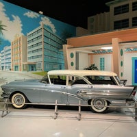 Foto diambil di The Antique Automobile Club of America Museum oleh Nate F. pada 11/27/2021