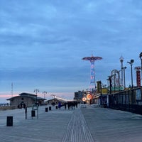 Foto diambil di Coney Island Beach &amp;amp; Boardwalk oleh Nate F. pada 12/23/2023