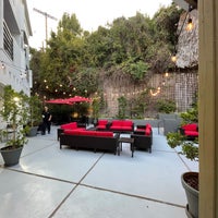 รูปภาพถ่ายที่ Courtyard Los Angeles Century City/Beverly Hills โดย Nate F. เมื่อ 6/14/2022