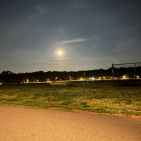 Photo taken at Cunningham Park by Tolgahan on 5/16/2022