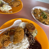 Photo taken at Changi Village Hawker Centre by Joash L. on 1/28/2023