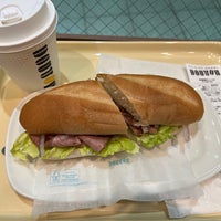 Photo taken at Doutor Coffee Shop by miya 6. on 12/7/2021