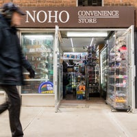 Das Foto wurde bei NOHO Convenience Store von NOHO Convenience Store am 2/13/2018 aufgenommen