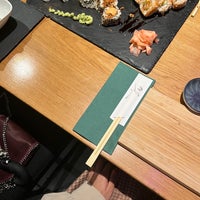 Foto diambil di Simply Sushi oleh RW pada 8/17/2022