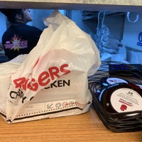 Photo taken at 4Fingers Crispy Chicken by Shirly H. on 2/17/2019