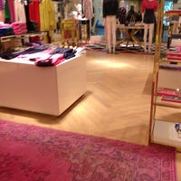 Photo taken at Juicy Couture by Alina R. on 4/14/2013