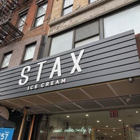 รูปภาพถ่ายที่ Stax Ice Cream โดย Jeffrey D. เมื่อ 11/18/2018