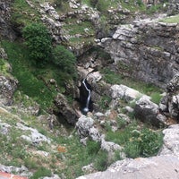 Foto tirada no(a) Tınaztepe Mağarası por Osman nuri B. em 5/27/2022