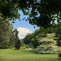 Foto tomada en Giardini di Villa Melzi  por Wesam el 7/3/2023