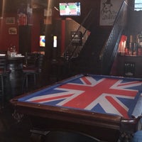 8/14/2017 tarihinde Marcie L.ziyaretçi tarafından Londoner Pub &amp;amp; Grill'de çekilen fotoğraf