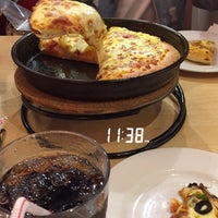 Photo taken at Pizza Hut by Kady-alm5 K. on 5/28/2018