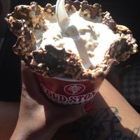 Photo taken at Cold Stone Creamery by Jessica on 7/14/2013