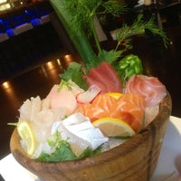 5/3/2013 tarihinde Wil S.ziyaretçi tarafından Pink Sumo Sushi &amp;amp; Sake Café'de çekilen fotoğraf