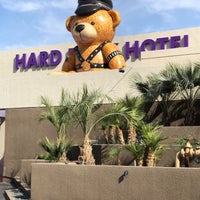 Снимок сделан в Hard Rock Hotel Palm Springs пользователем Mike V. 2/10/2018