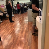 Photo taken at Kaiser Permanente Pharmacy by Mike V. on 4/17/2018