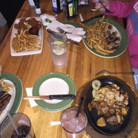 Photo taken at Applebee&amp;#39;s Grill + Bar by Oscar J. on 10/24/2015