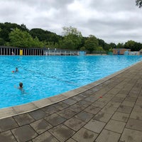 Photo taken at Tooting Bec Lido by Michel T. on 8/22/2018