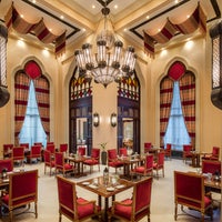 Das Foto wurde bei Mezlai Emirati Restaurant von Mezlai Emirati Restaurant am 10/31/2017 aufgenommen
