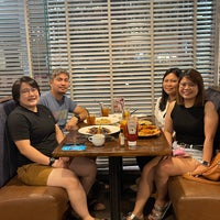 Photo taken at Tony Roma&amp;#39;s Ribs, Seafood, &amp;amp; Steaks by Joewee S. on 4/15/2022